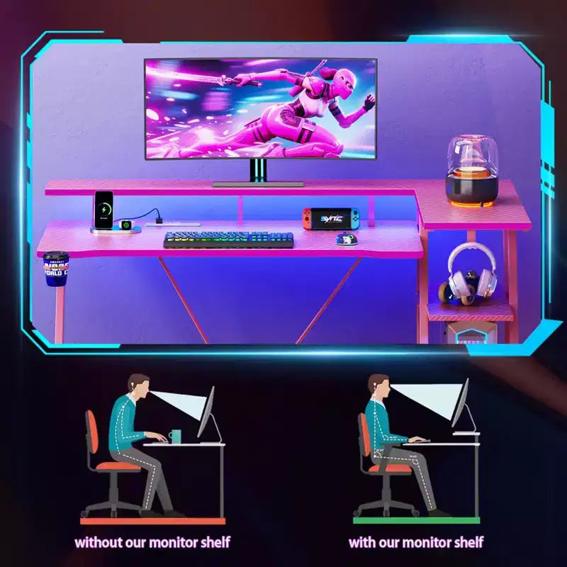 Bureau de jeu d'angle en L rose avec support d'écran et 3 étagères de rangement, bureau de joueur moderne en fibre de carbone pour un gain de place