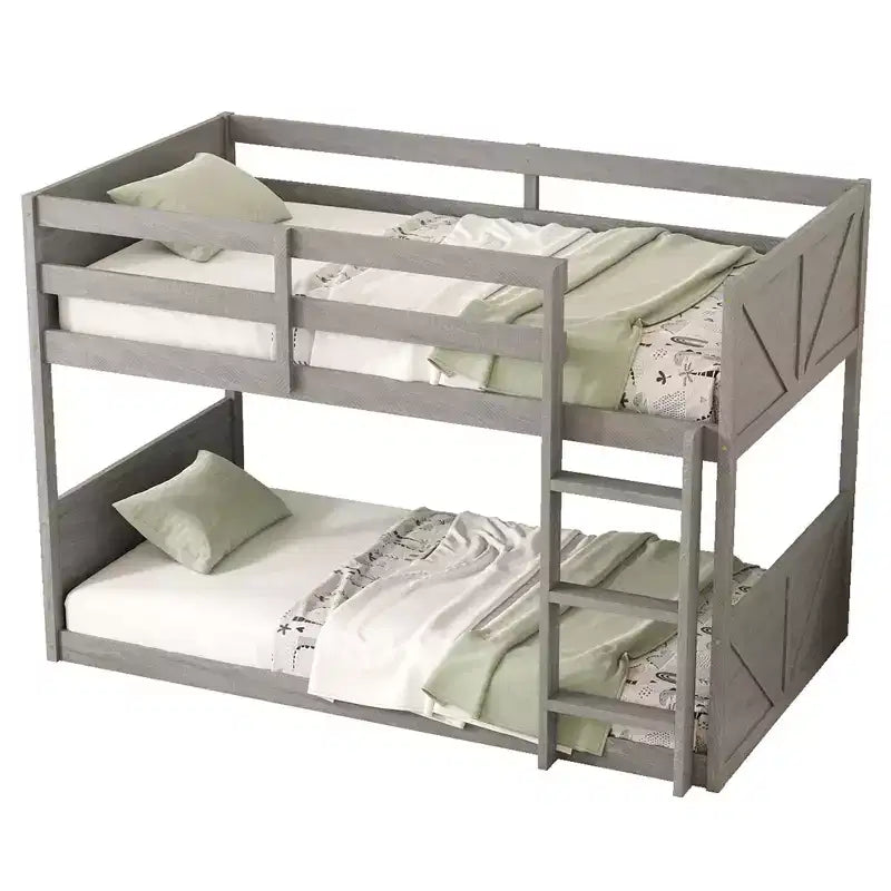 Lit superposé jumeau sur jumeau avec têtes et pieds de lit à panneaux